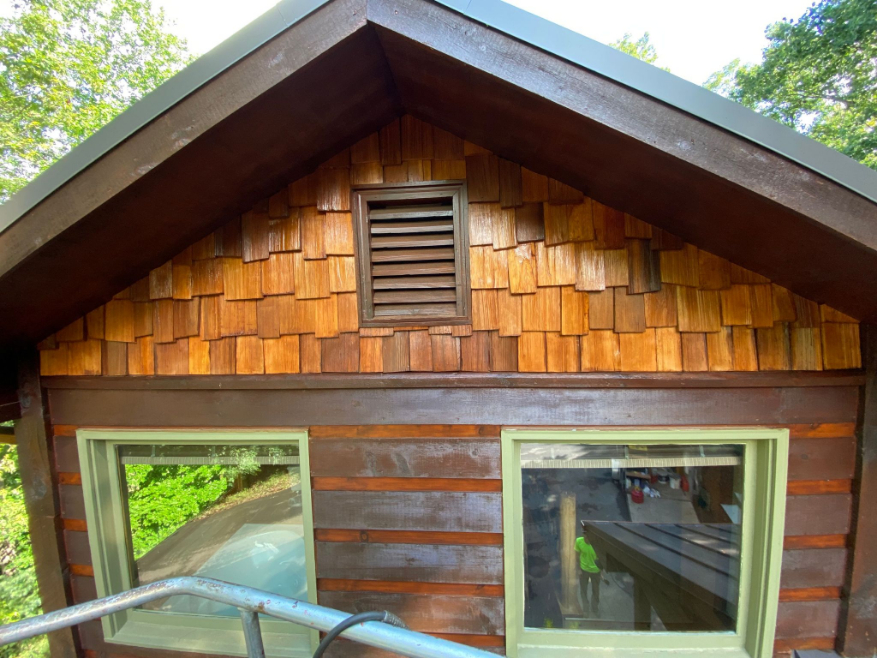 Custom Cabin Staining in Blue Ridge, GA | Peak Log Home Restoration